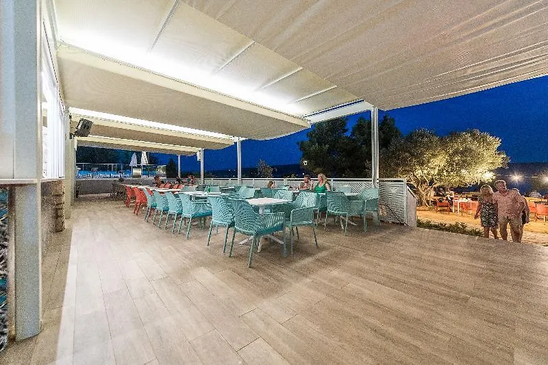 *** Hotel Bluesun Holiday Village Alan Starigrad Paklenica Chorvatsko