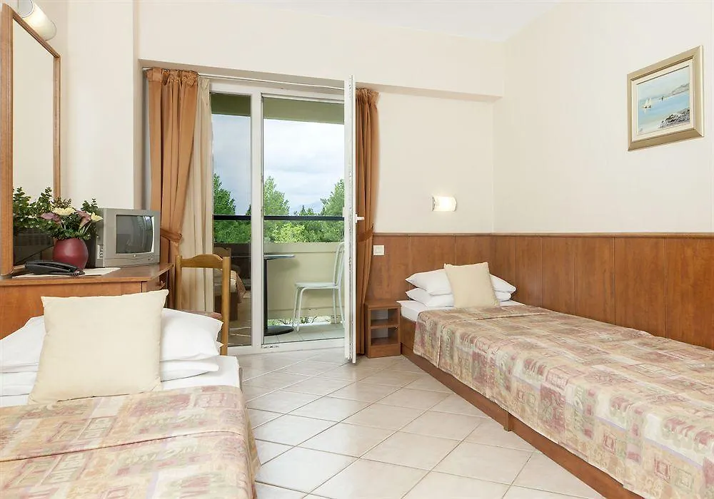 Bluesun Holiday Village Alan Starigrad Paklenica 3*,  Κροατία